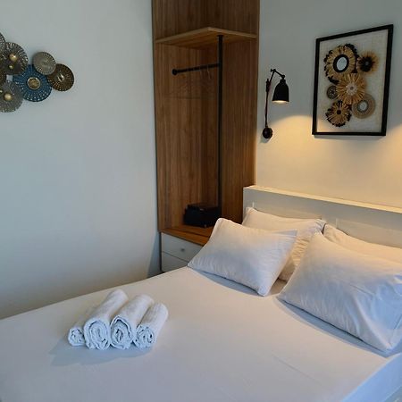 Kipos Suites & Apartments (Adults Only) ゲンナジー 部屋 写真