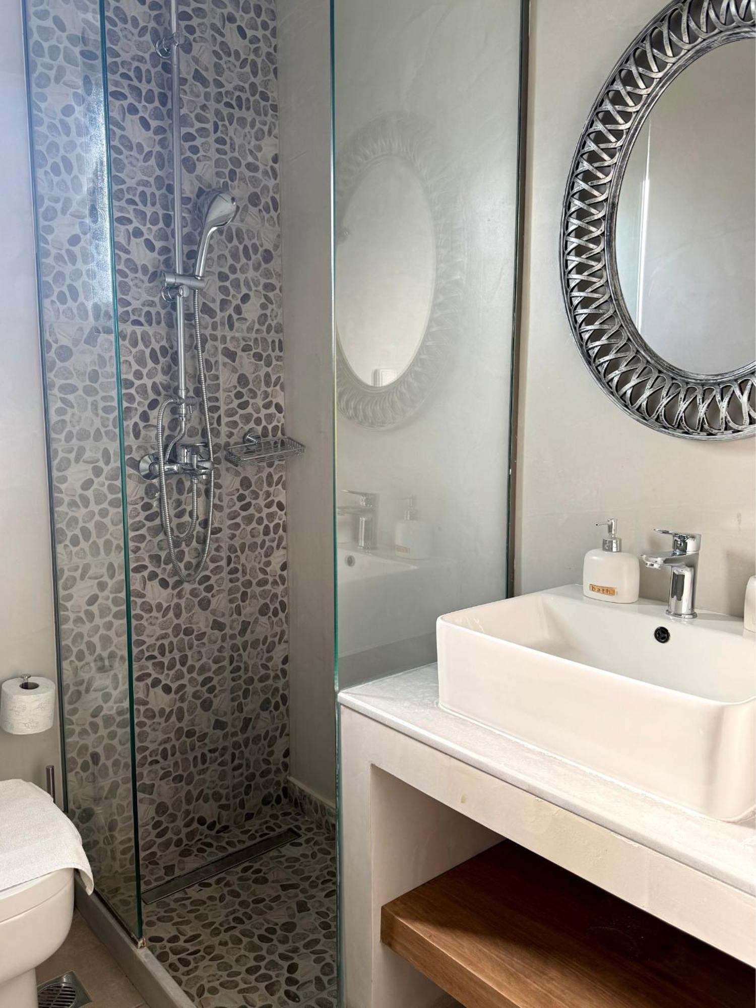 Kipos Suites & Apartments (Adults Only) ゲンナジー 部屋 写真