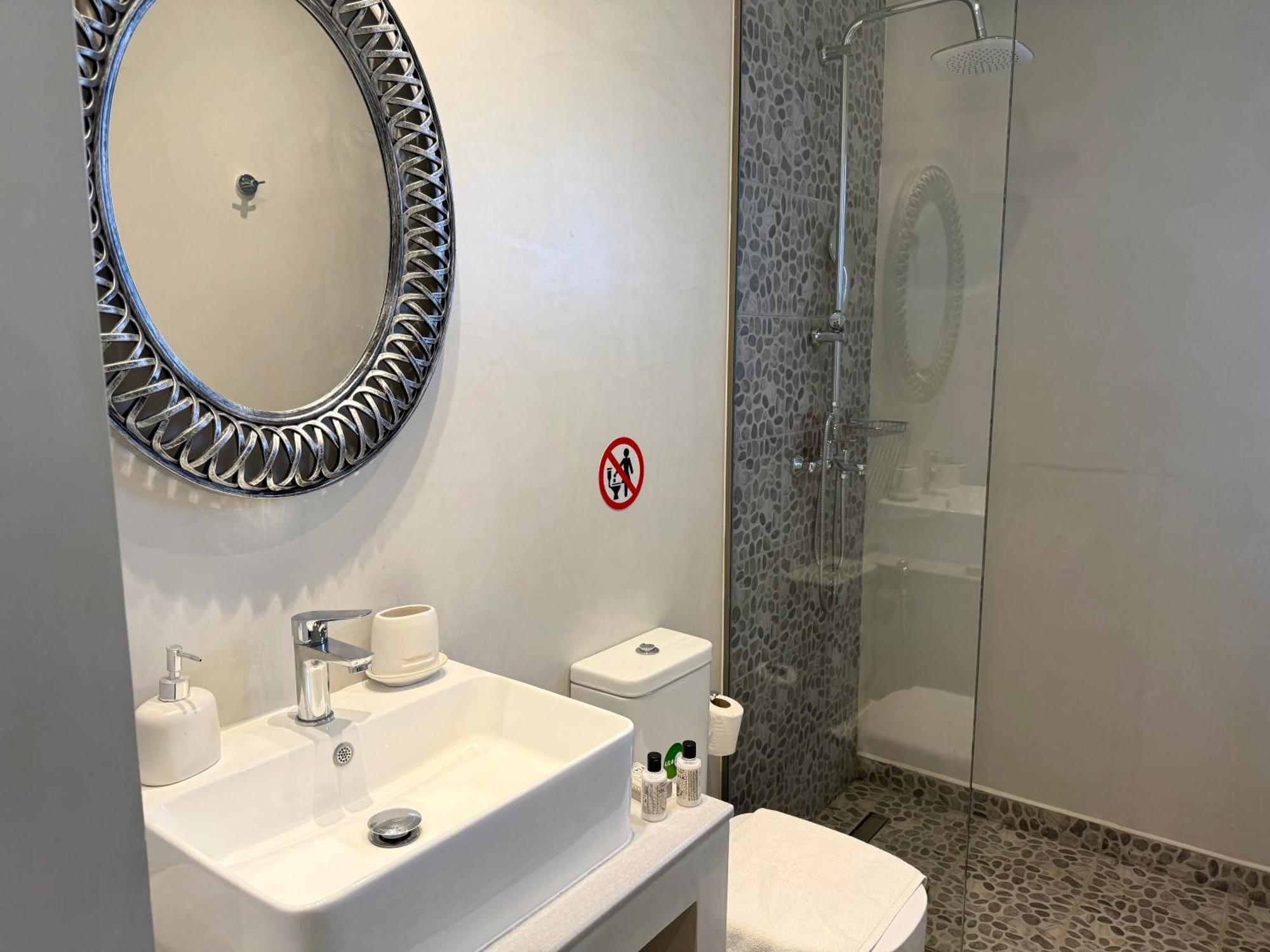 Kipos Suites & Apartments (Adults Only) ゲンナジー 部屋 写真